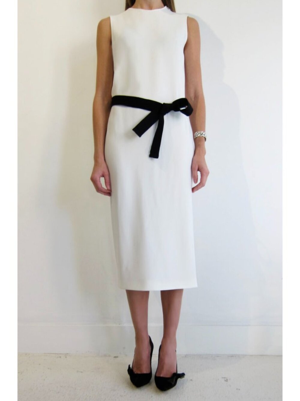 Joseph "Murphy" Ivory Crepe Dress, size 40. Fits like a size 6/8 * AS IS *